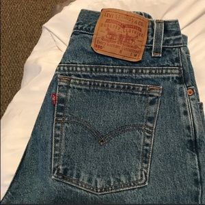 Levi’s mom jeans